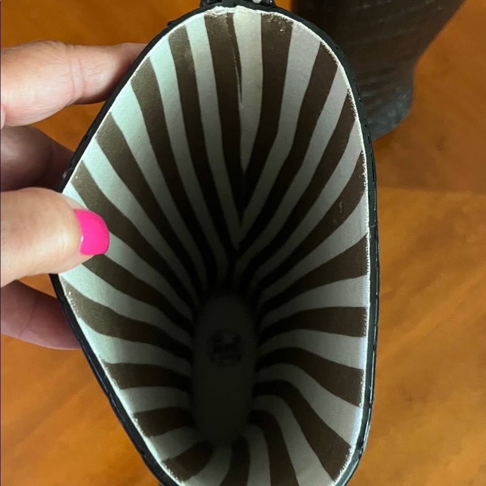 Henri Bendel tall rain boots new - Picture 4 of 9
